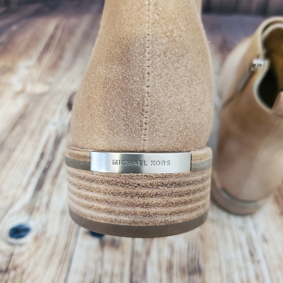 Michael Kors Adams Buckle Detail Ankle Bootie WOMEN DK KHAKI - Picture 8 of 11